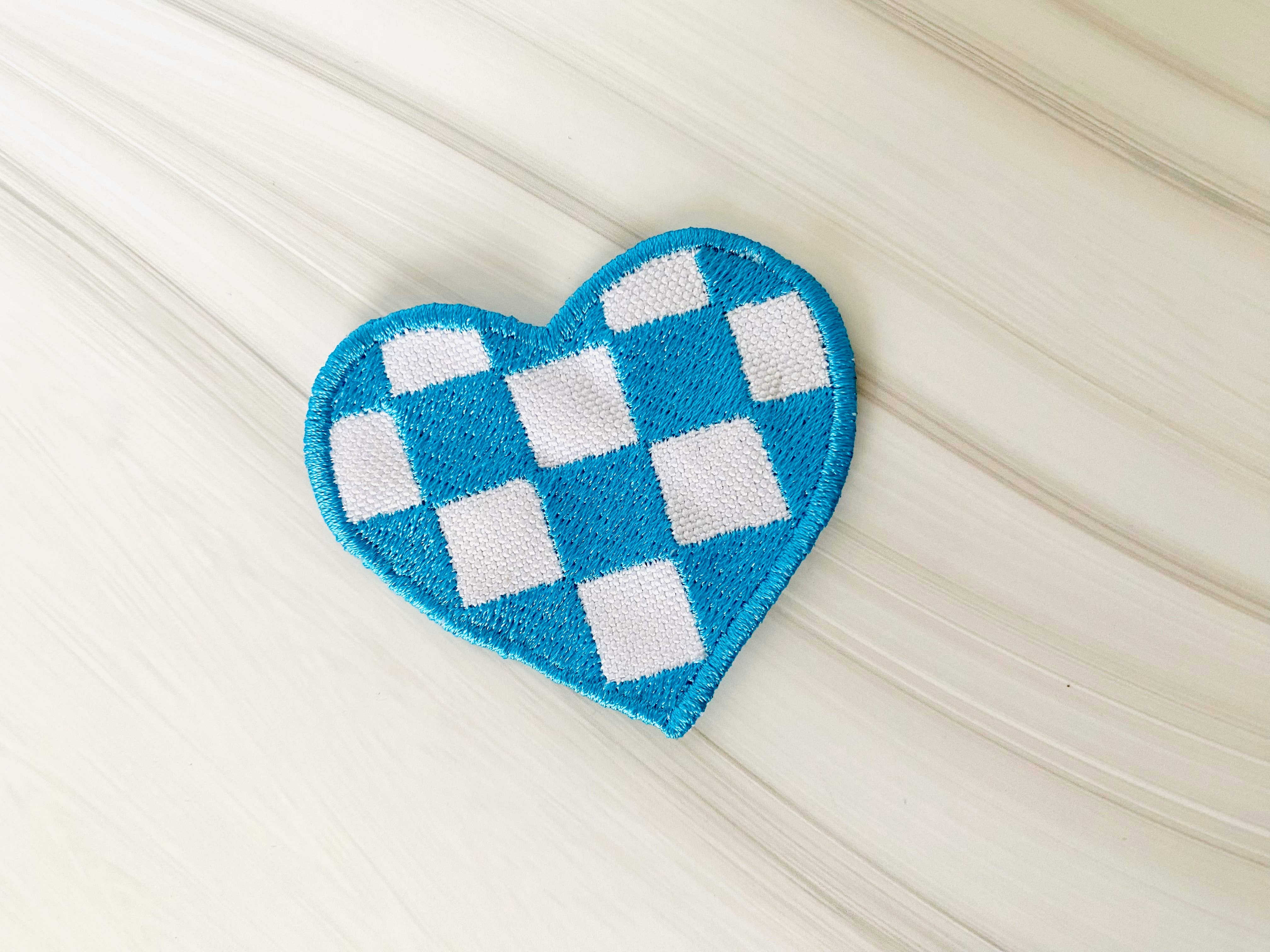 R & R Stitched - Wholesale Patch - Checkered heart embroidered iron-on hat patch3