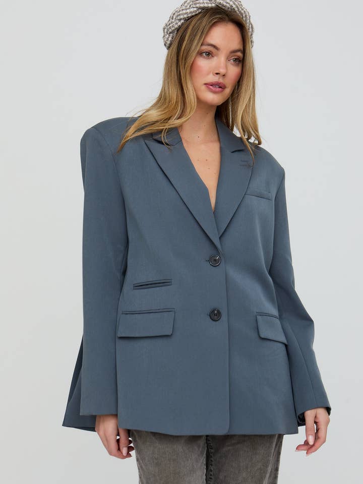 Niamh Oversized Jas In Grijs voor wholesale door Lily and Lionel