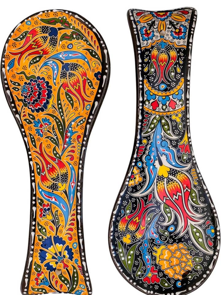 Repose-cuillère en céramique turque fait main floral pour la vente par Luuma Home