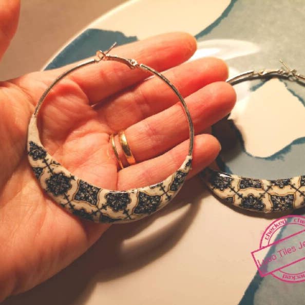 LUSO TILES JEWELRY - Vendita all'ingrosso Orecchini a cerchio - Orecchini a cerchio piatti, Orecchini a cerchio grandi con piastrelle portoghesi,