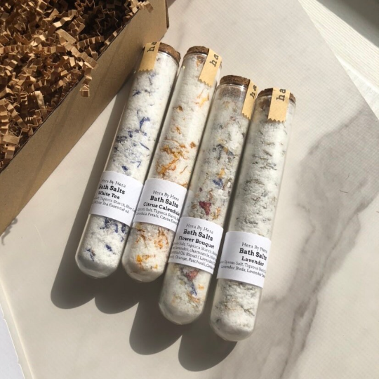 Hera By Hera Bath and Body – Engroshandel Badesalt – 4 sæt med bade- og badesalte i reagensglas, 1,5 oz hver, klar til gave, julegave, strømpegave3