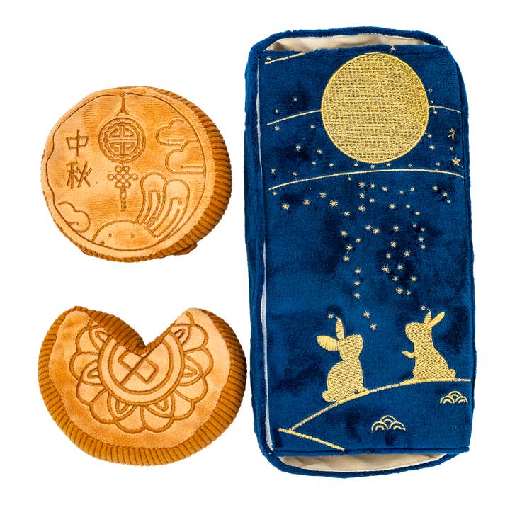 Wild n Fresh Treats - Vendita all'ingrosso Peluche - Cani - Giocattolo per cani a forma di scatola di mooncake per il Festival di Metà Autunno con Squeaky e Co - Originale2