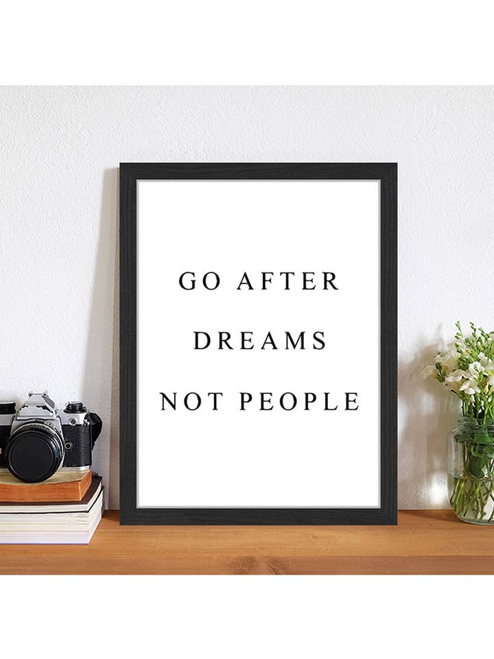 Suivez l'image de Dreams. Impression murale avec cadre. pour la vente par Any Image