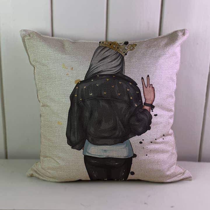 Capa de Almofada com Aspeto de Linho Punk Princess Coroa Sinal de Paz Arte por atacado de Hills Of Fabric