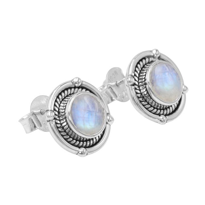 Boucles d'oreilles en pierre de lune arc-en-ciel : Bijoux vintage en argent 925 avec pierres précieuses pour la vente par Jay Jools