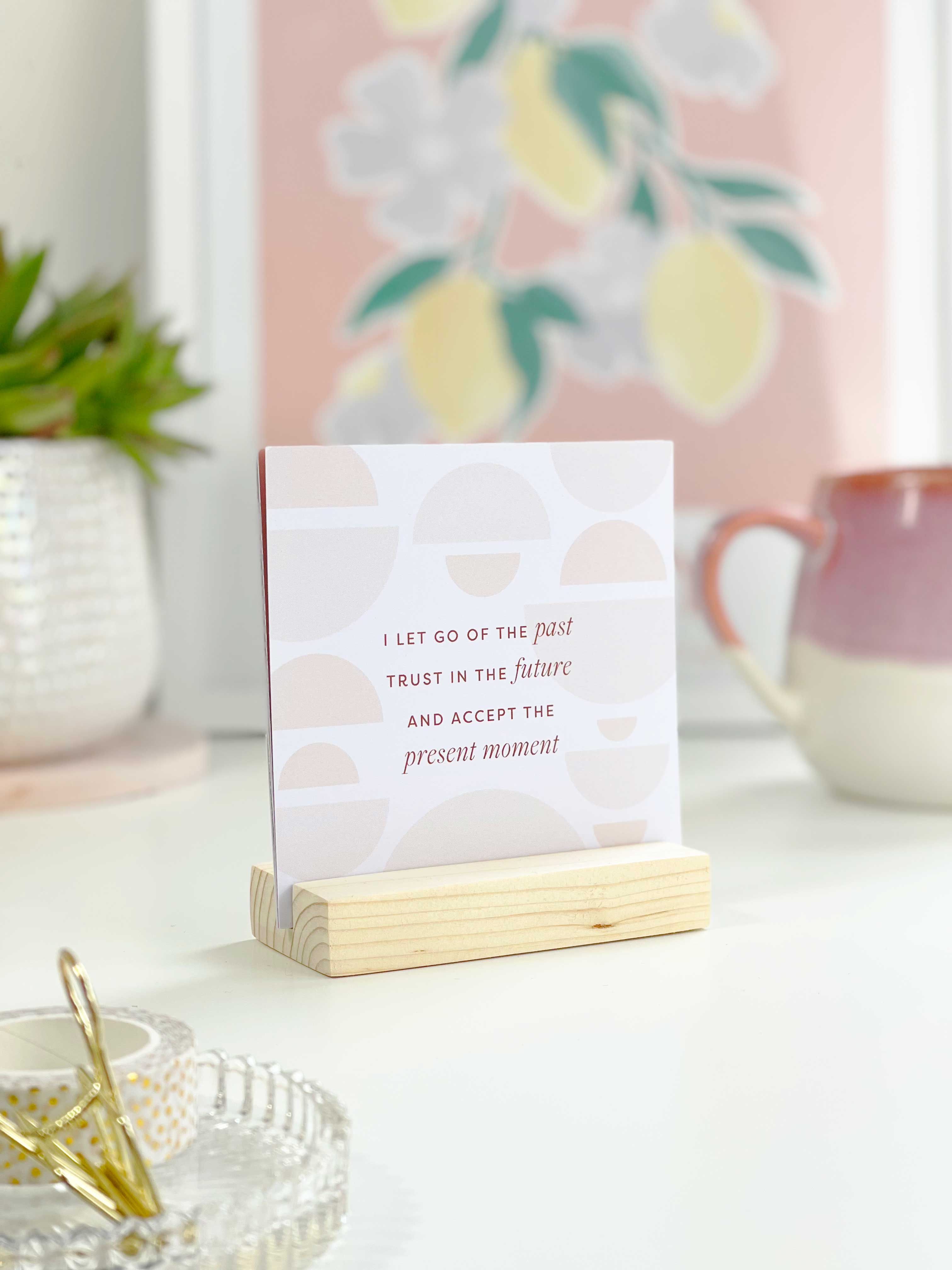 AIM Studio Co – wholesale Stationery/notecard set – 'I am' Affirmation Card Bundle with Wooden Holder2