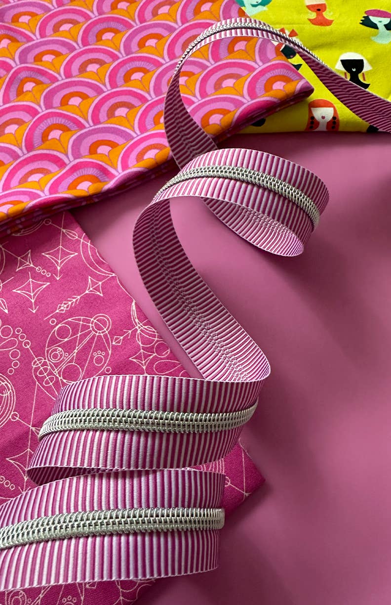 Sassafras Lane Designs - Wholesale Knutselbenodigdheden - Ritsband met paarse strepen en nikkelkleurige tanden1