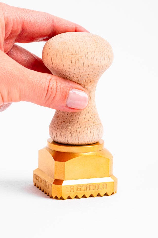 LA GONDOLA - Wholesale Kitchen Tool/Gadget - Ravioli Pasta Cutter Square 45x45 m Professional  Stamp5