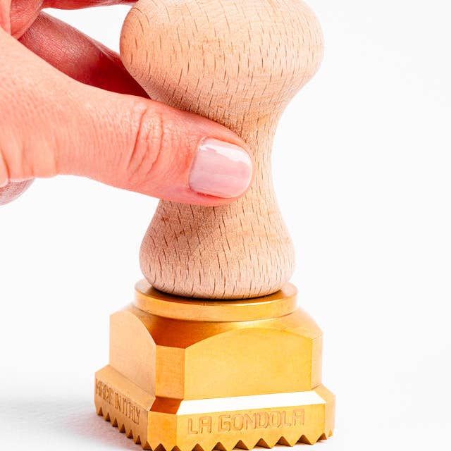 LA GONDOLA - Wholesale Kitchen Tool/Gadget - Ravioli Pasta Cutter Square 45x45 m Professional Stamp5