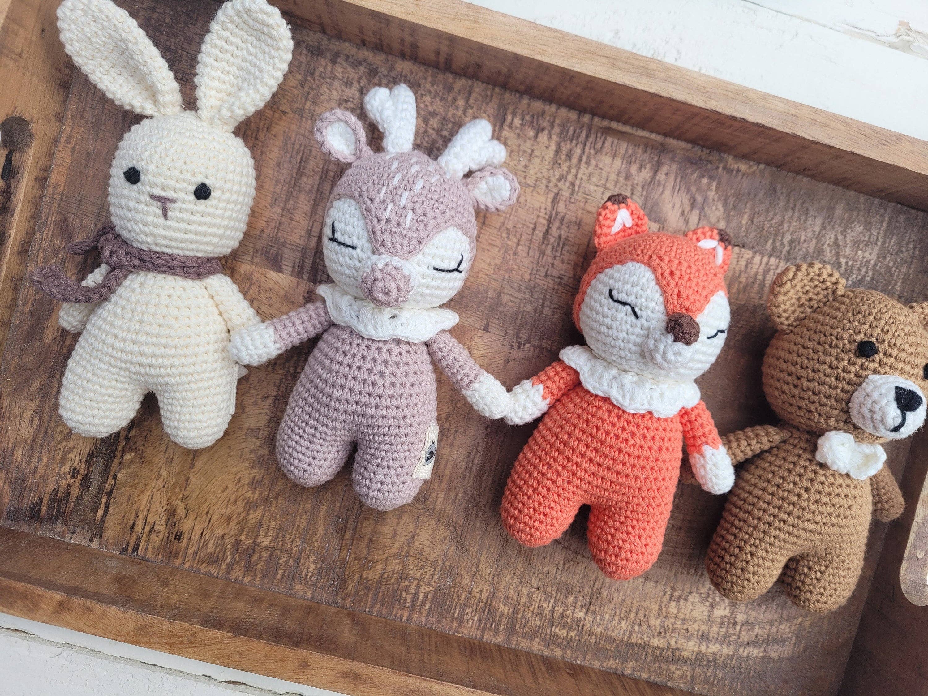 OLIVE & CRADLE – Engroshandel Plyslegetøj - Børn og baby – Mini hæklede dyr0