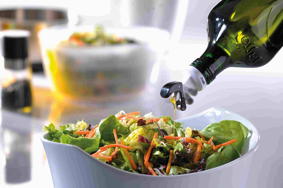 Gefu GmbH - Vendita all'ingrosso Dispenser olio/aceto - Beccuccio versatore AUTOMATICO2