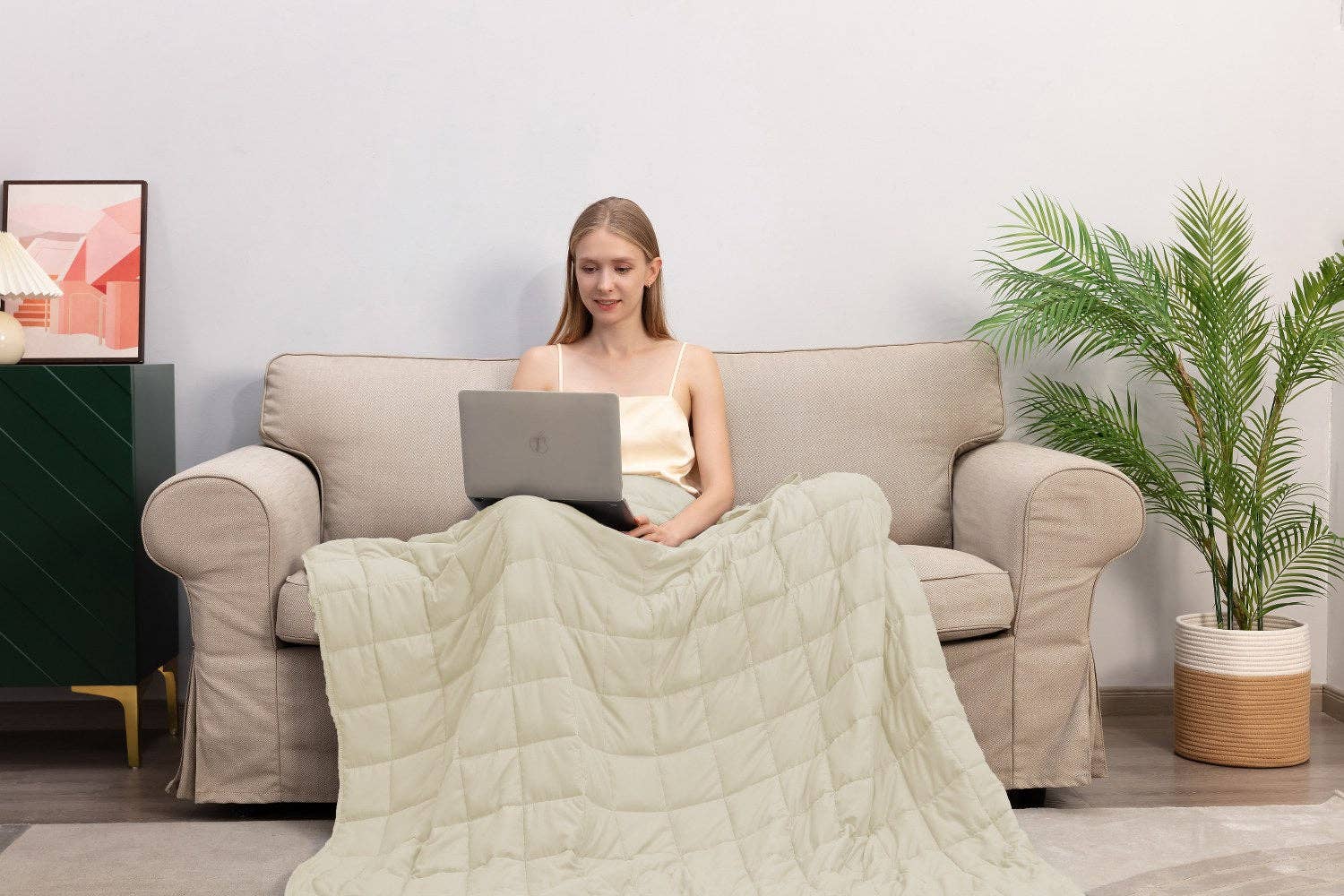 Okao Home Goods - Wholesale Bedding Blanket - King Size Weighted Blanket - Cool Bamboo Beige Weighted Comforter for All Seasons5