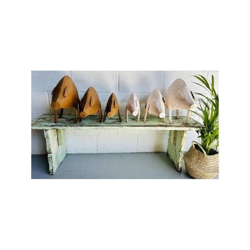 Paloma Black (Casa Natura Design, S.L.) - Wholesale Decorative Figurine - Set Of 3 Recycled Metal Decorative Pig Statues4