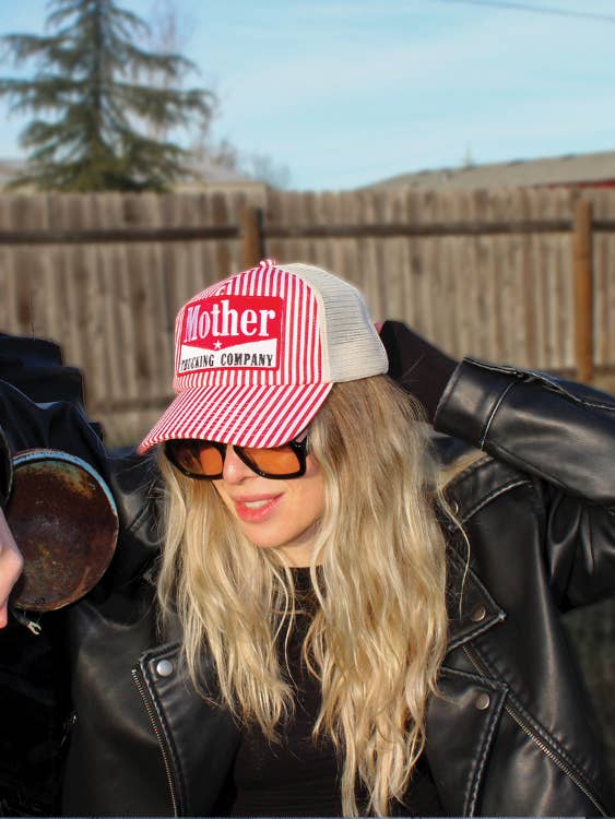 Mor Amerikansk Klassisk Retro Stribet Mesh Bag Trucker Kasket for engroshandel hos SLATER VINTAGE