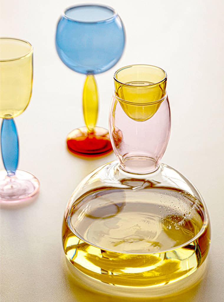 TUTU Home - Wholesale Decanter - "Sweet" Yellow Pink Blue Glass Decanter 1500ml2