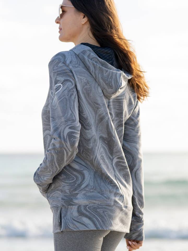 Felpa con cappuccio da donna Josslyn Relaxed «Swirl Marble» - Black Beauty per la vendita all'ingrosso da parte di San Francisco City Lights