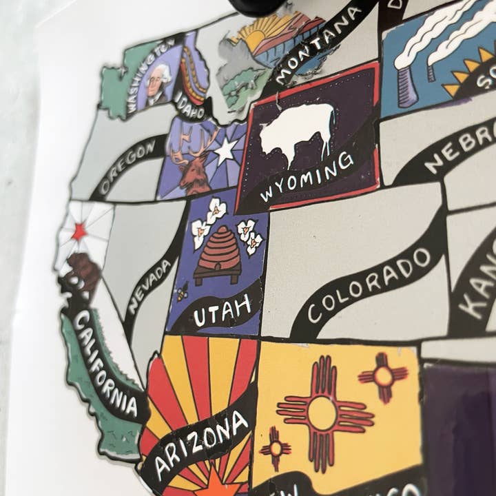 Suade - Wholesale Map - US State Flag Scratch Your Travels Mini Map7