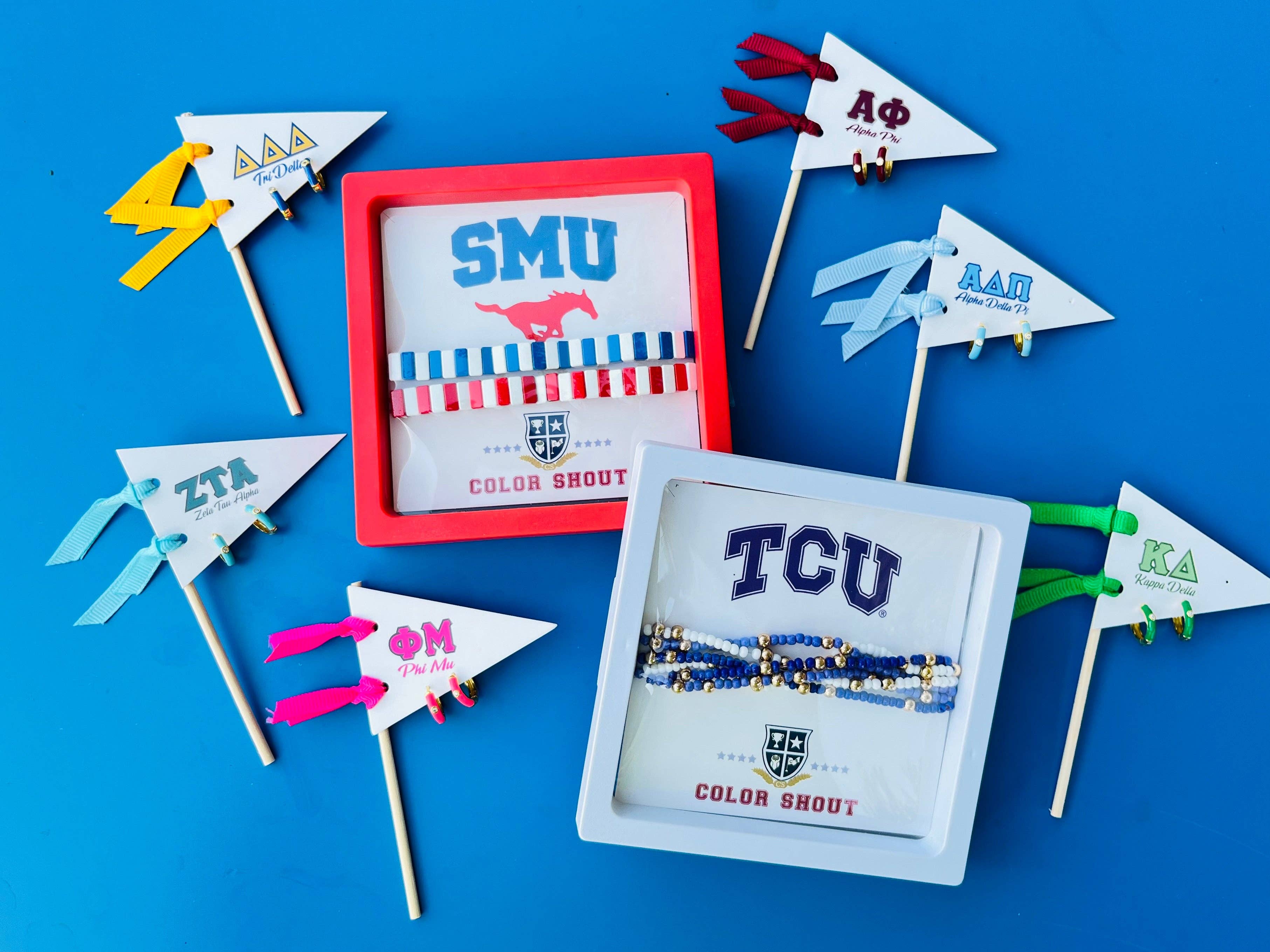 Rosso La collana Chi Omega: collana con perline smaltate Ω con set laterale in vendita all'ingrosso su Faire6