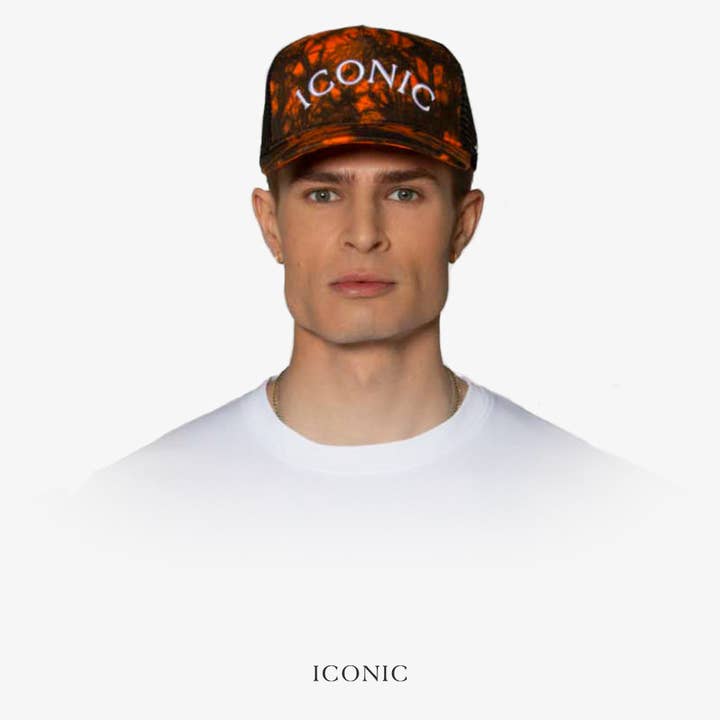 Casquette de camionneur Iconic Deluxe pour la vente par Iconic Apparel