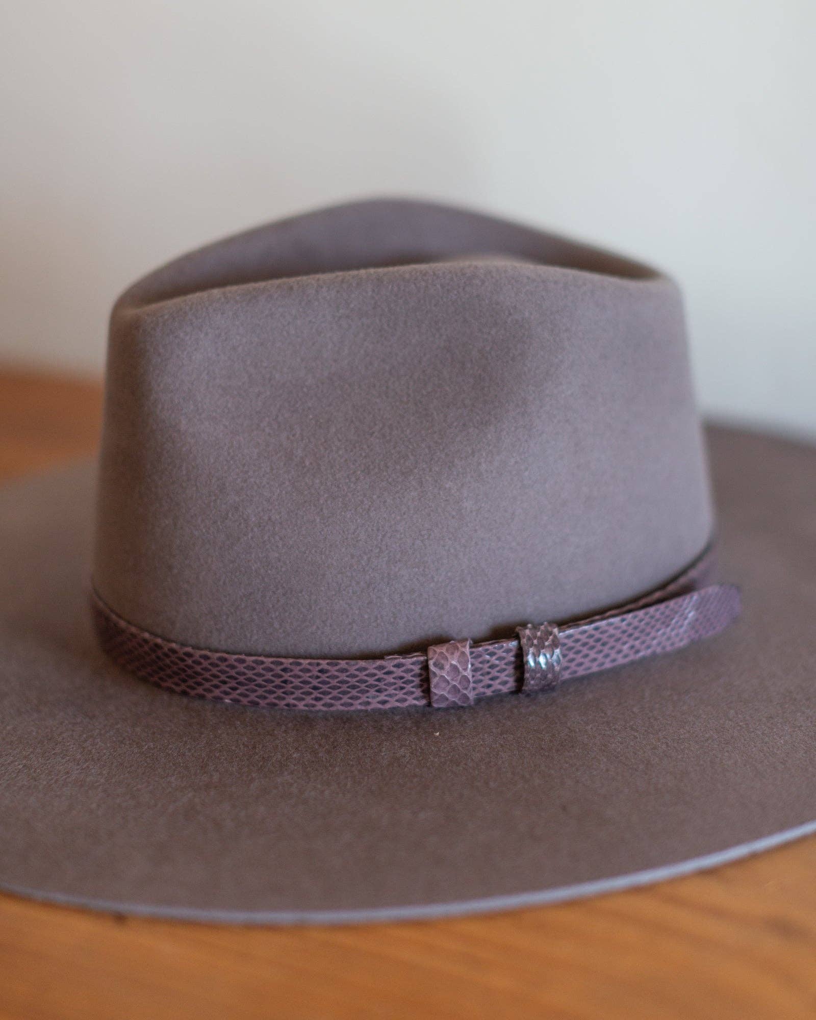 Crossbow Leather – Großhandel Hutzubehör – Damen – WASSERSCHLANGEN-HUTBAND8