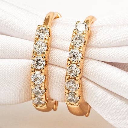 Harma Essential Huggie Hoops, mattiert für den Großhandel von Harma