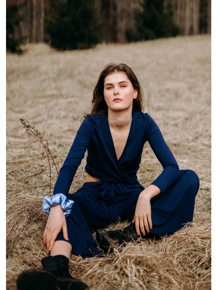 Pashi - Wholesale Blouse - Women's - Organic cotton Long Sleeve Wrap Top - dark blue4