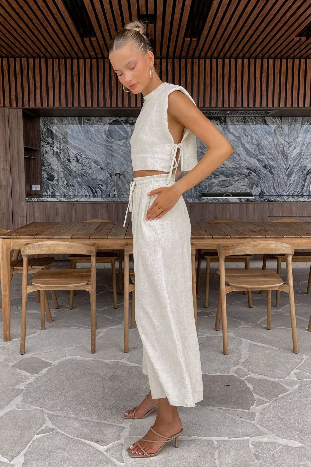 Sweetkama - Vendita all'ingrosso Completo top e pantaloni (NON loungewear) - Donna - Set 2 pezzi top corto senza maniche e pantaloni in lino 2TZ21861