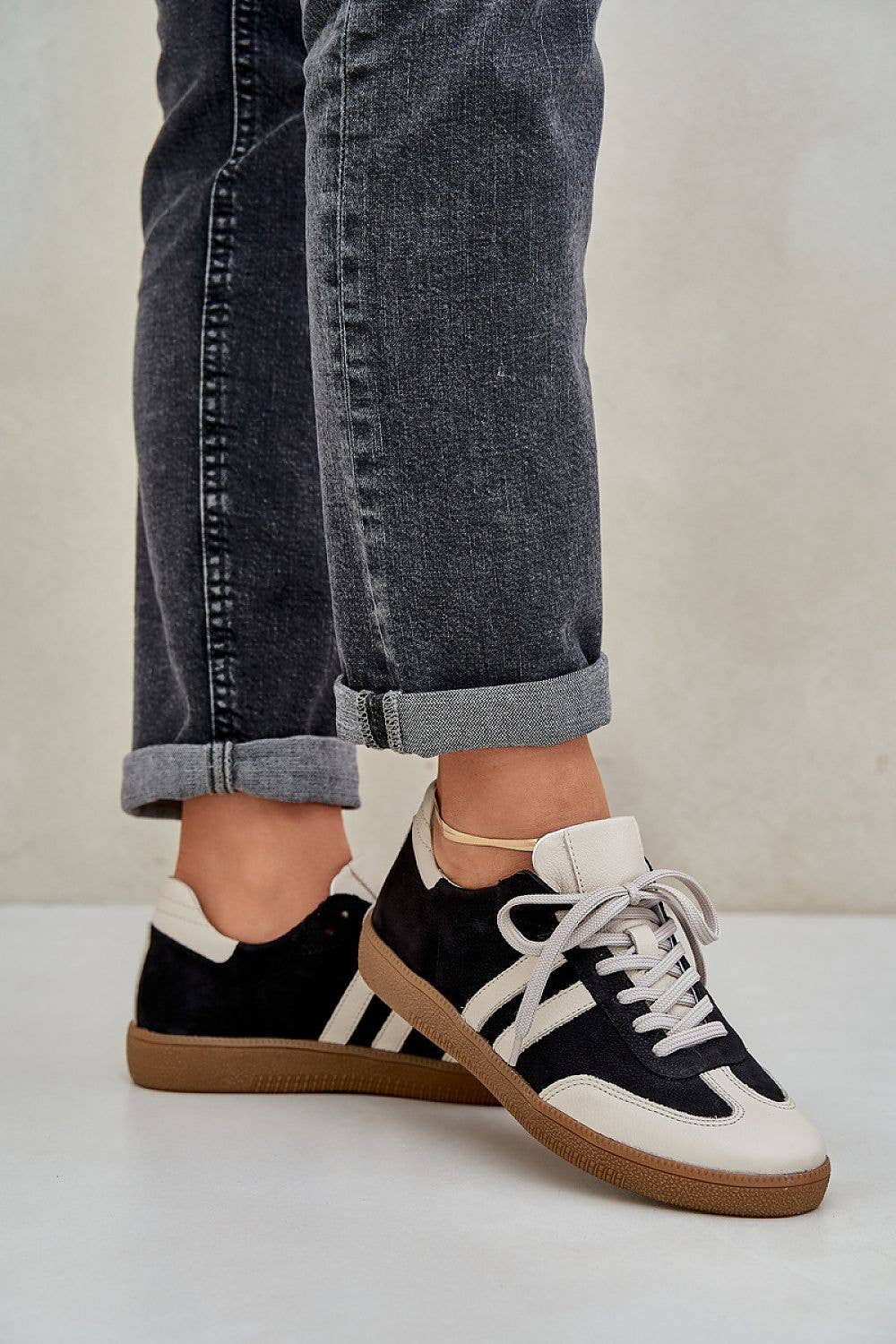 Lieber Deem Marktplatz - Wholesale Lifestyle Sneakers - Women's - Sneakers Model 198447 Step in style23