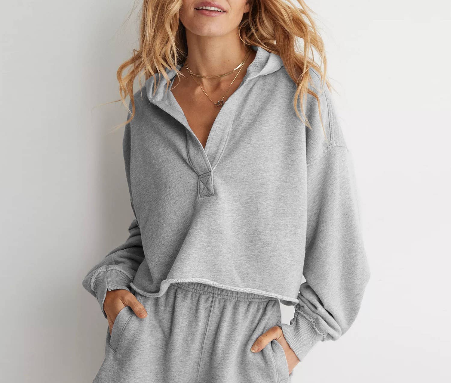 Rosa Clothing - Wholesale Sweatshirt - Women's - Women’s Casual Pullover Hoodie Crop Sweatshirt1