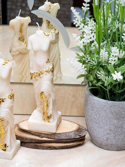 Vela Lady Versailles con acabado dorado para venta al por mayor de Prechi creations