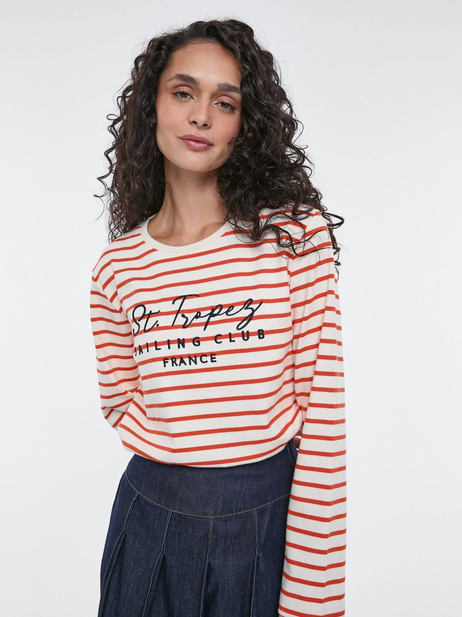 SWEET MAGIC MODA Y COMPLEMENTOS – Engroshandel T-shirt med print - Dame – BASIS T-SHIRT STRIBER0