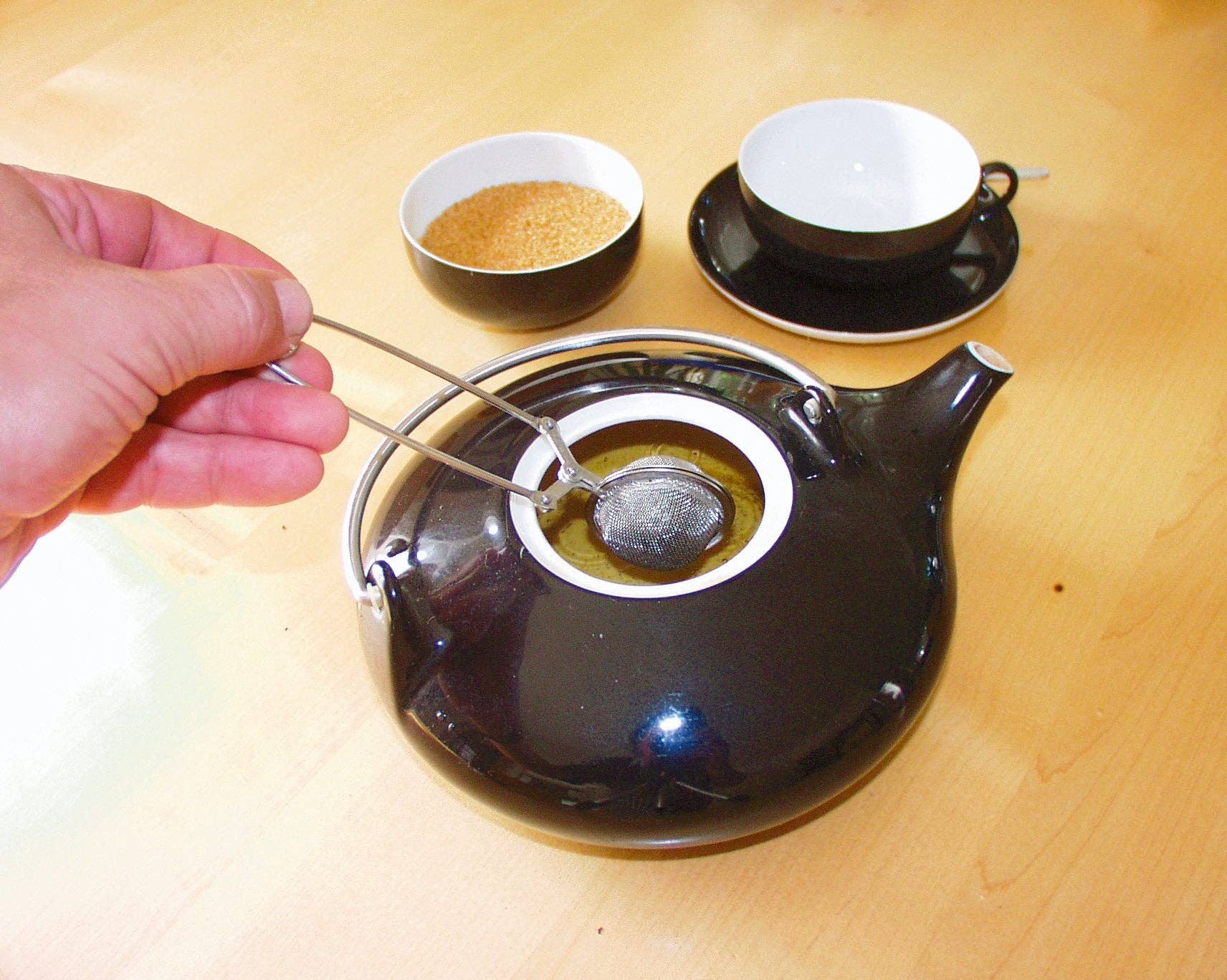 Fackelmann – wholesale Tea strainer/infuser – Fackelmann stainless steel tea tong type tea infuser 15 cm4