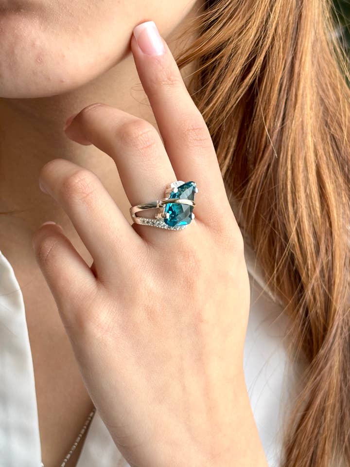 925 Sterling Silver Ring with 10K Gold Accents, aquamarine for wholesale by QURI