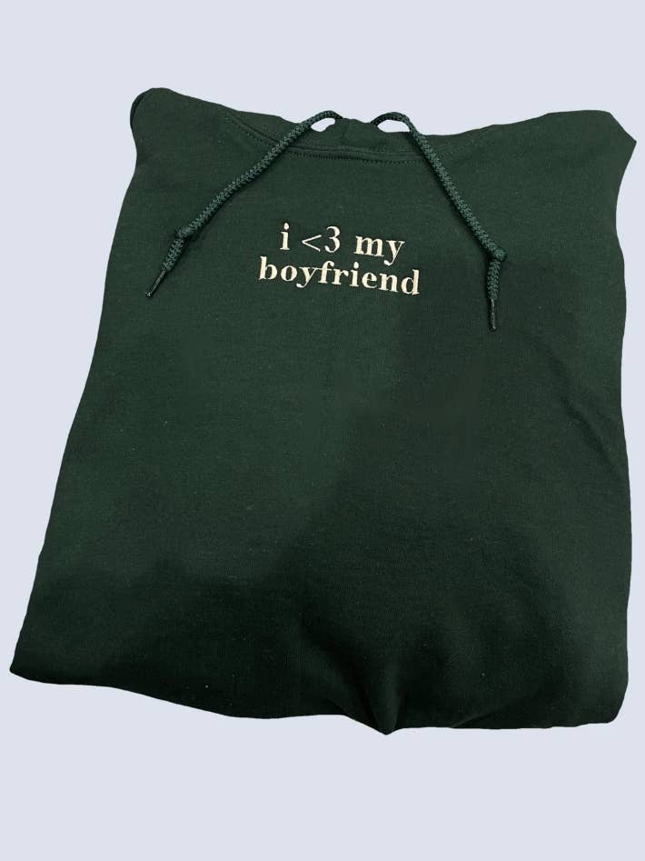I Love My Boyfriend geborduurd sweatshirt/hoodie voor wholesale door BOXEDTRENDS