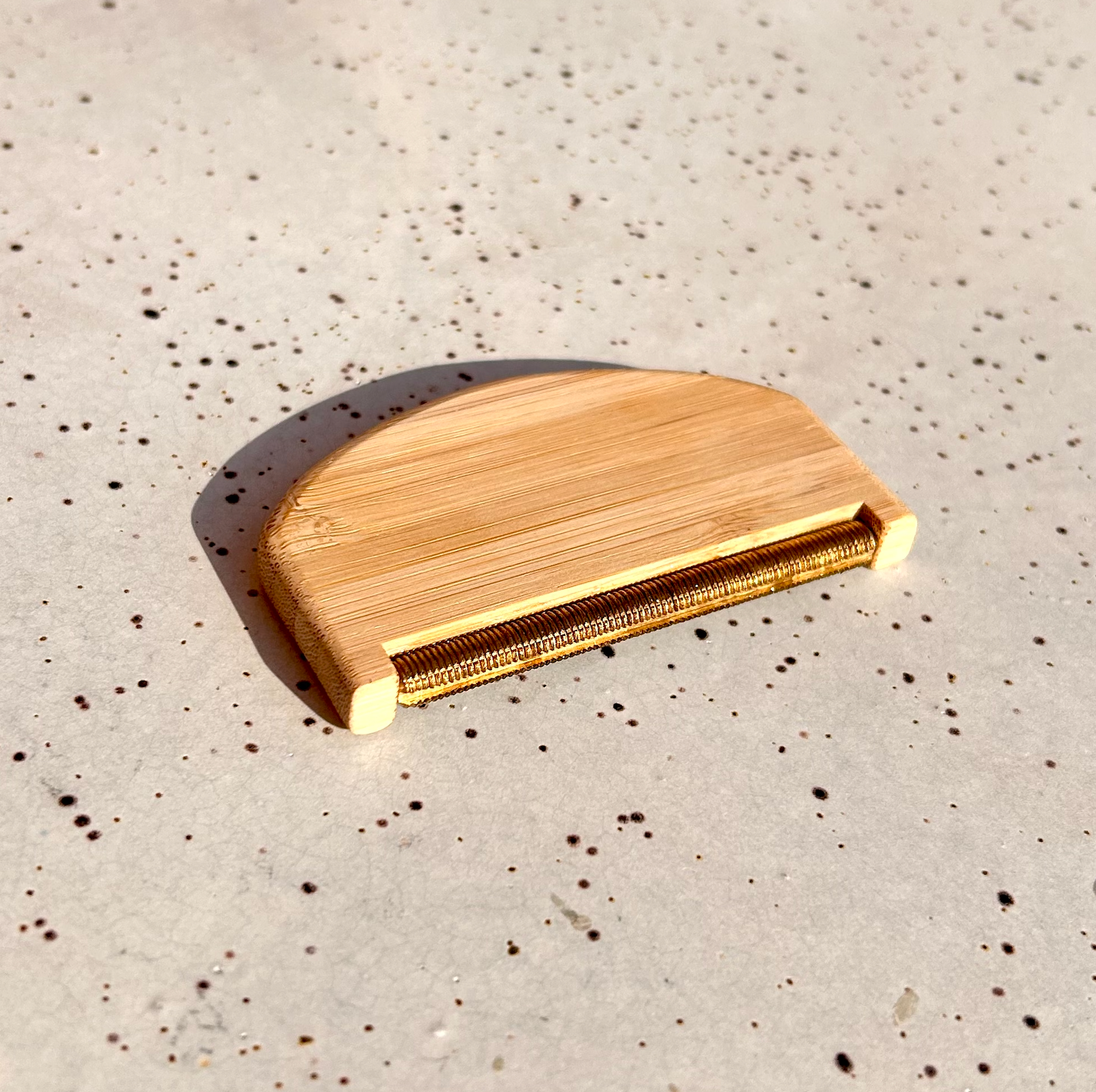 Bamboo Switch - Wholesale Lint Roller - Bamboo Travel Lint Remover | Stocking Stuffer Bestseller2