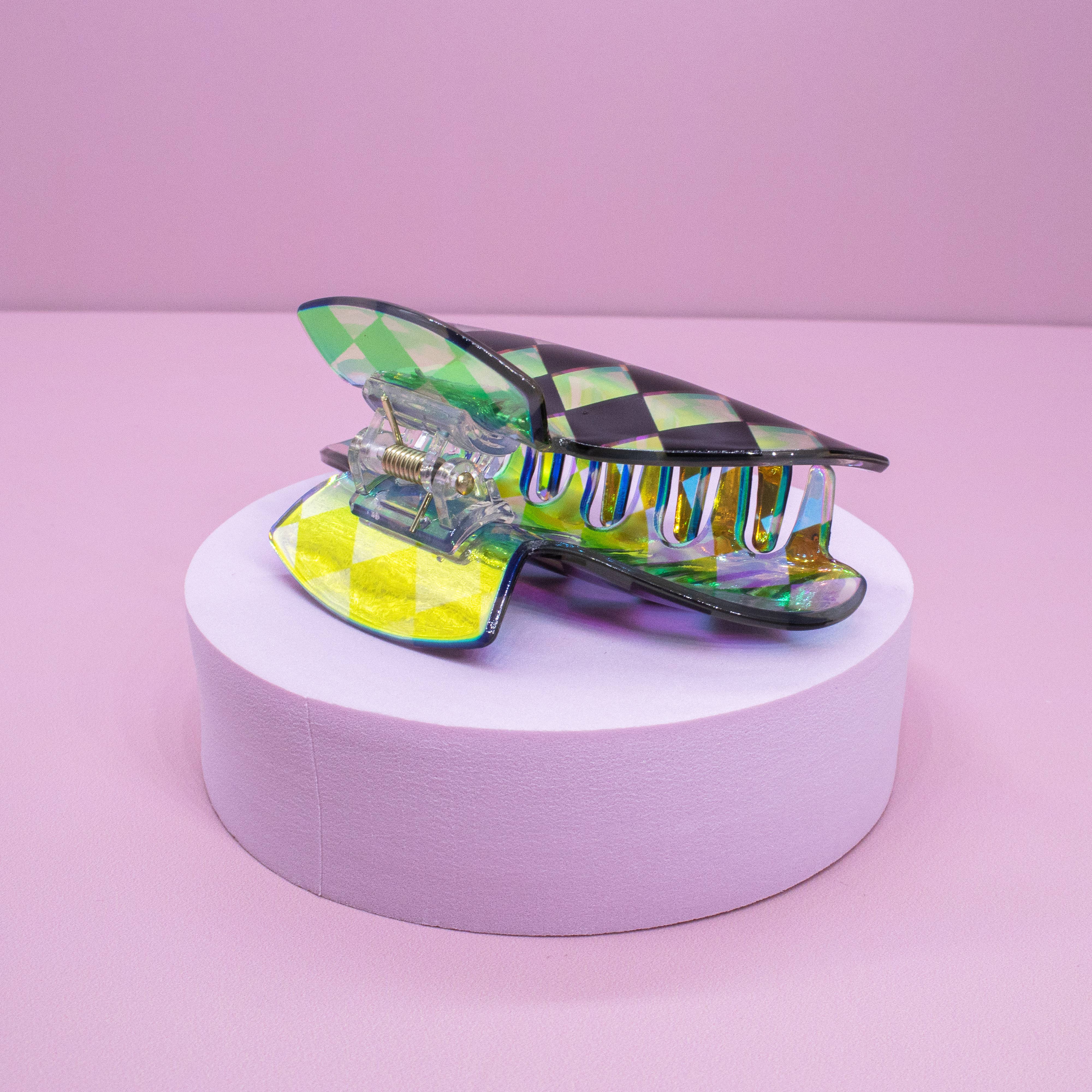 Frog Sac - Wholesale Hair Clip - Women's - Medium Round Iridescent Checkered Hair Claw Clip27