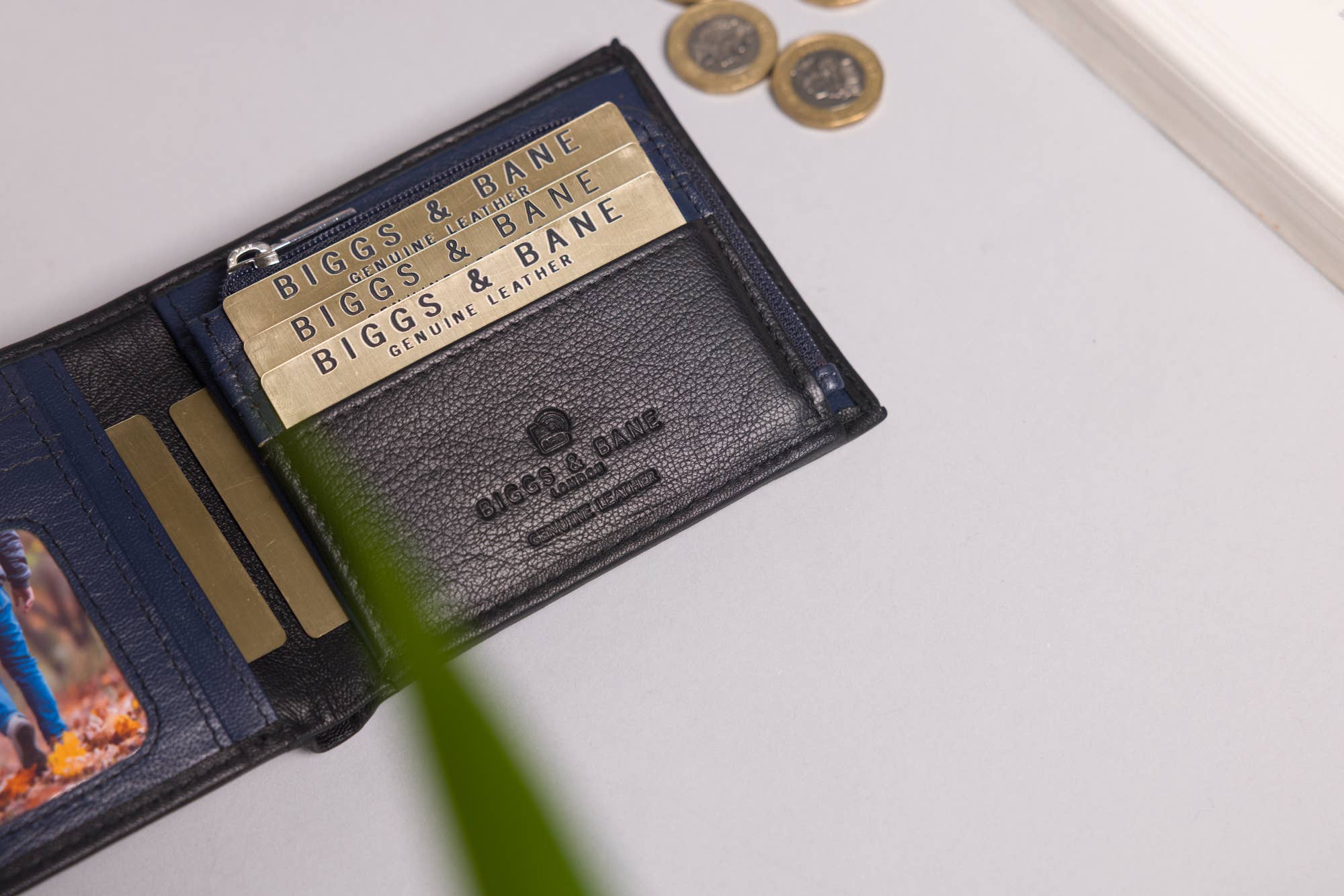 Redbrick - Wholesale Wallet - Men's - Biggs & Bane Men's Bifold Black & Navy Leather Wallet With Large Zip Coin Pocket6