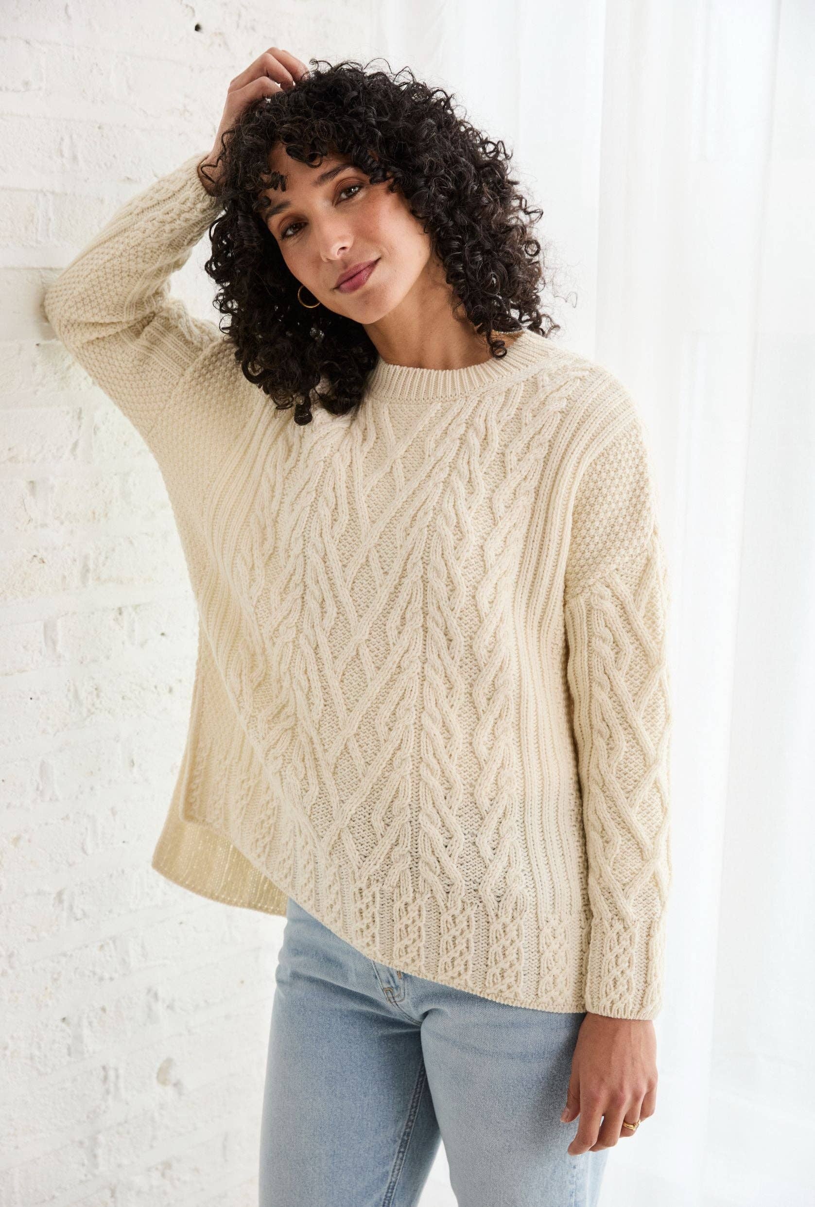 Aran Woollen Mills - Venta al por mayor Jersey de punto - Mujer - Suéter Tully Box Aran - Crema4