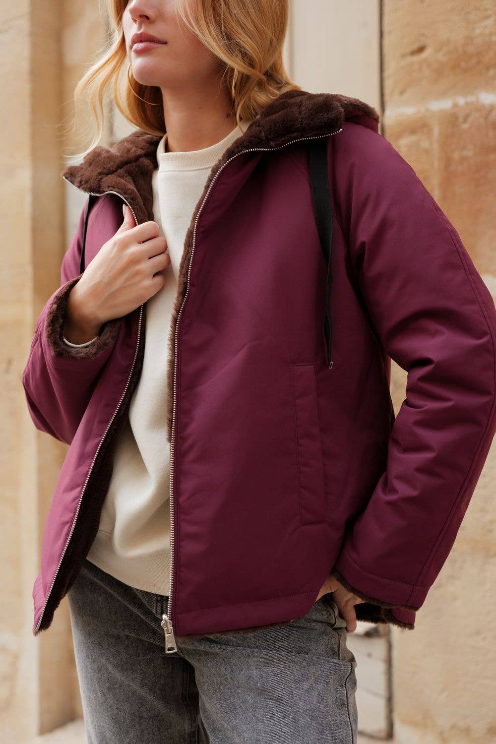 Attrait Paris - Wholesale Parka - Women's - Short hooded parka, reversible fur2