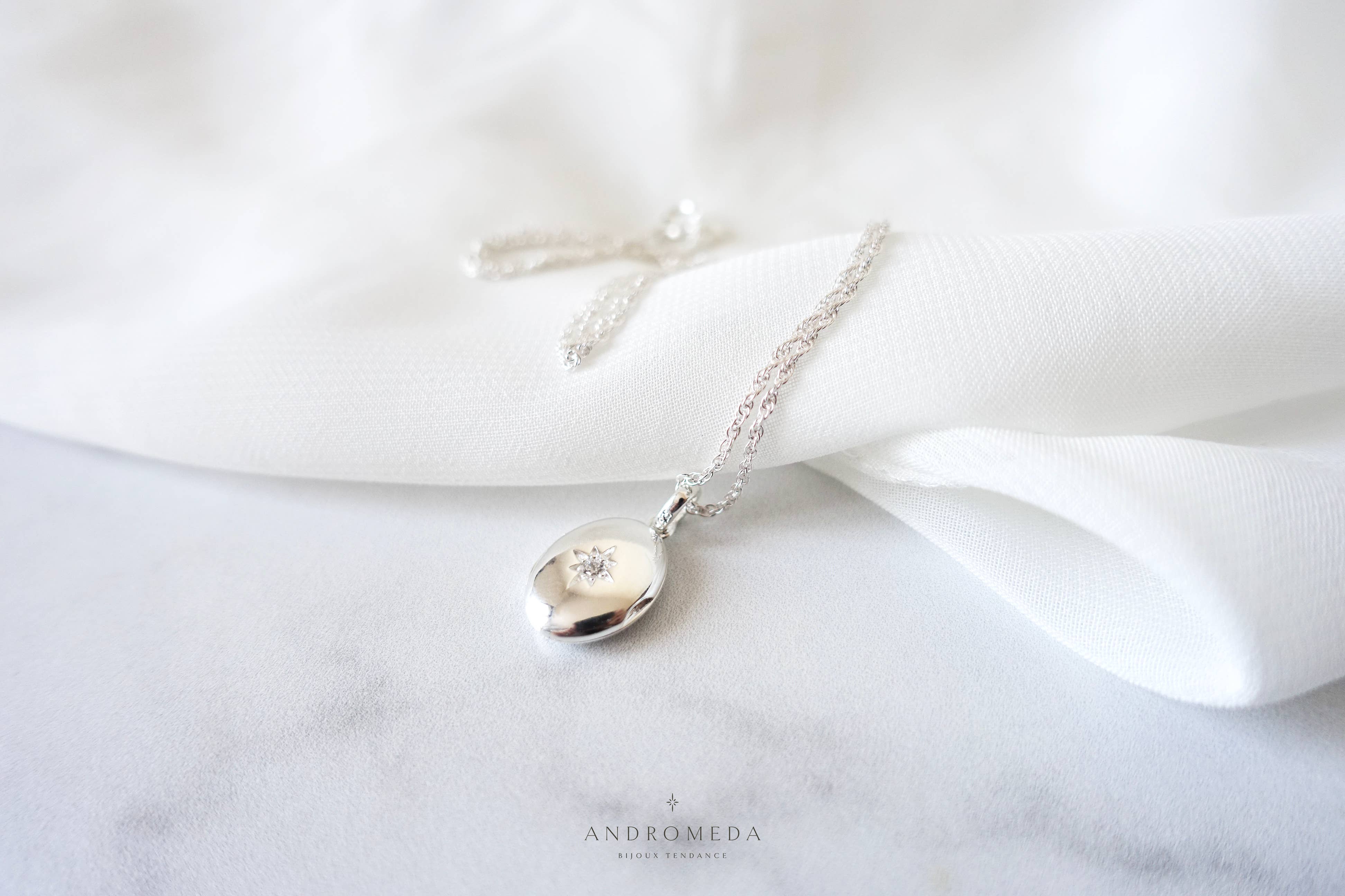 Andromeda Bijoux - Wholesale Locket Necklace - North Star Locket & Italian Sterling Silver Chain3
