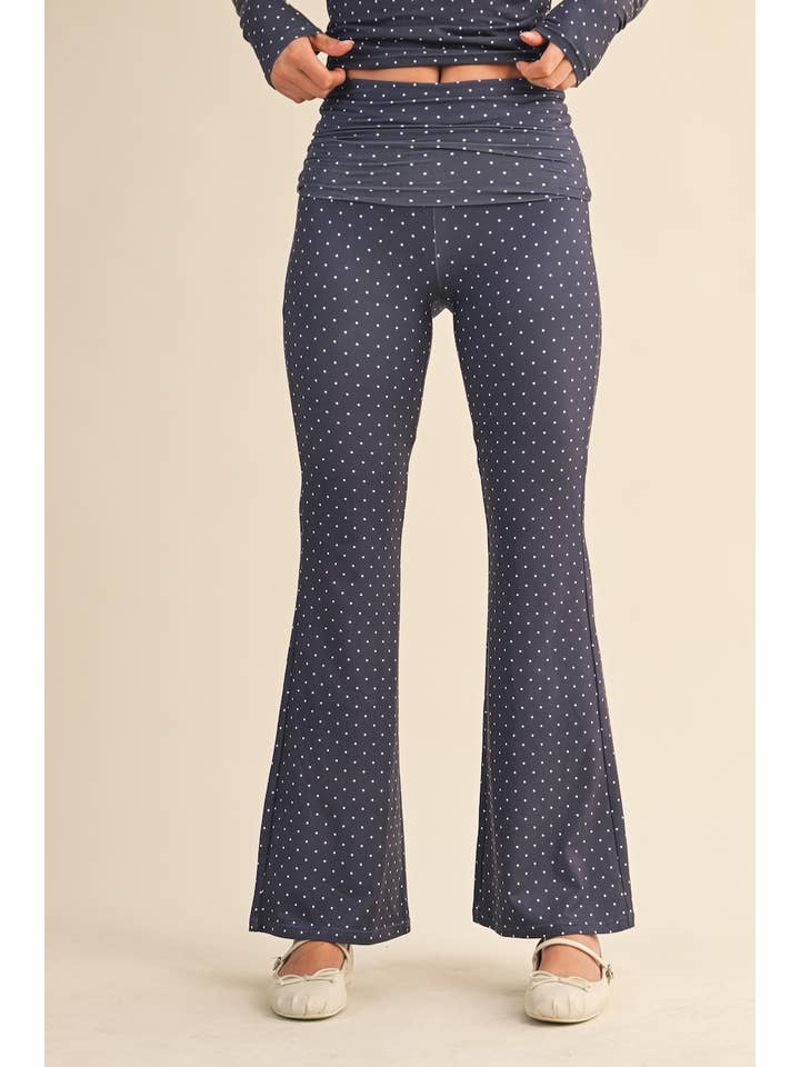 KIMBERLY C – Großhandel Sport-/Lounge-Leggings – Damen – Polka-Dot-Print Weiche Strickjersey-Faltbund-Schlaghose1