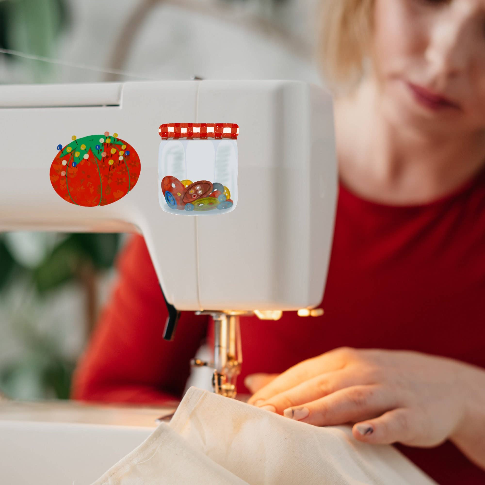 Laurenspired - Vente Autocollant - Autocollants en vinyle Red Pin Cushion, autocollant pour couette6