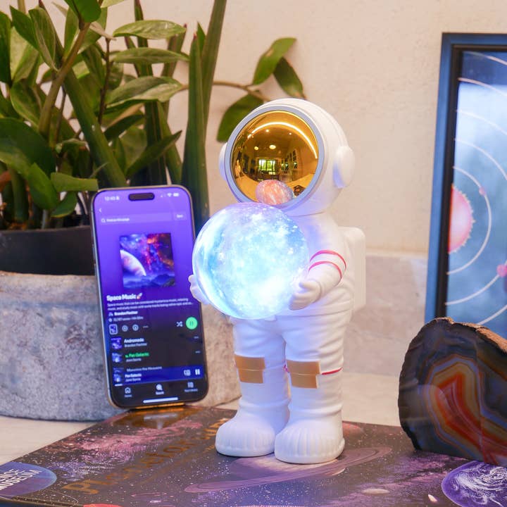 Steepletone UK Ltd - Wholesale Speakers - Space Sound - Astronauate Bluetooth Speaker and Mood Light