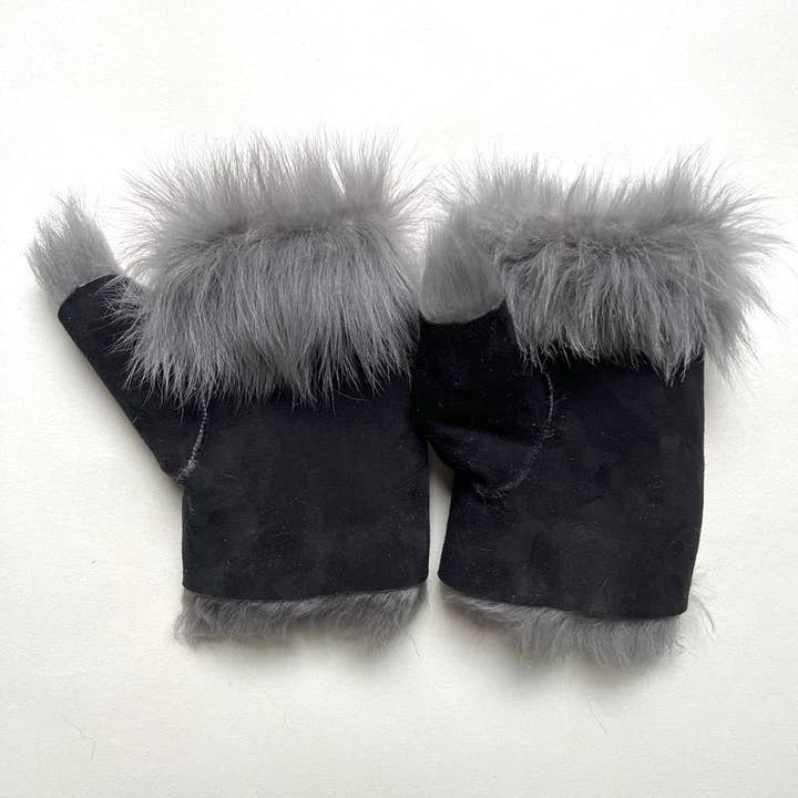 Wildash London - Wholesale Gloves - Men's - Men's Shearling Fingerless Reversible Sheepskin Gloves | Black