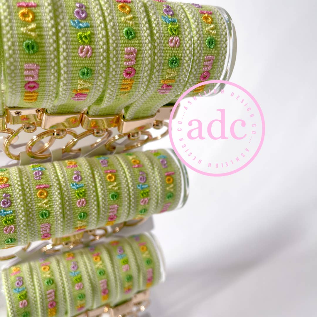 AshleighDesignCo - Wholesale Keychain - Women's - drive safe, love mom🤍 Keychain - *ADC Exclusive*1