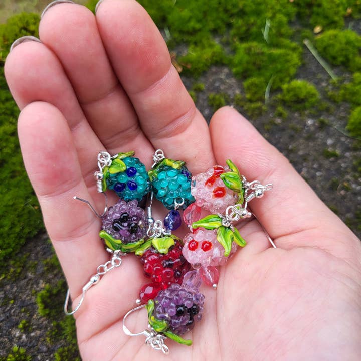 Tia Kinsman - Wholesale Jewelry Set - Skullberry Earring Sets2