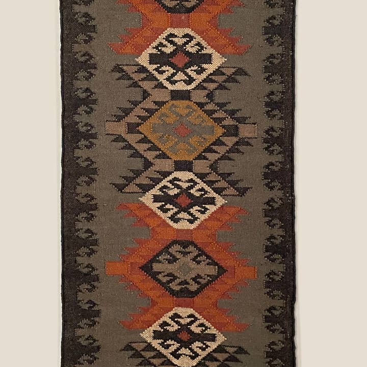 2 x 4 ft. - Handgemaakt kelimtapijt van Govind voor wholesale door Rugs Boutique