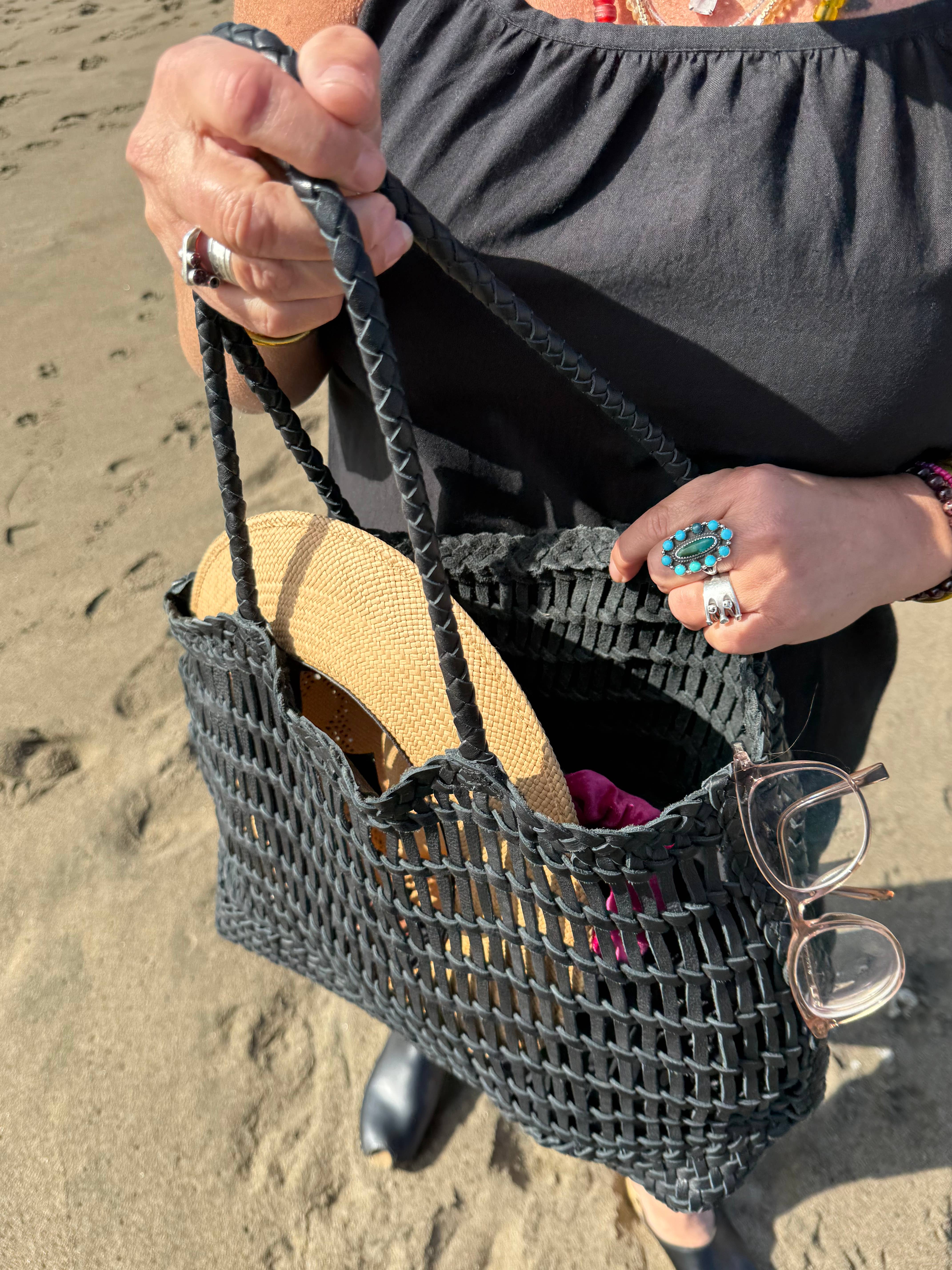 Happy French Gang – wholesale Beach bag – Luni Leather Woven Black Bag8