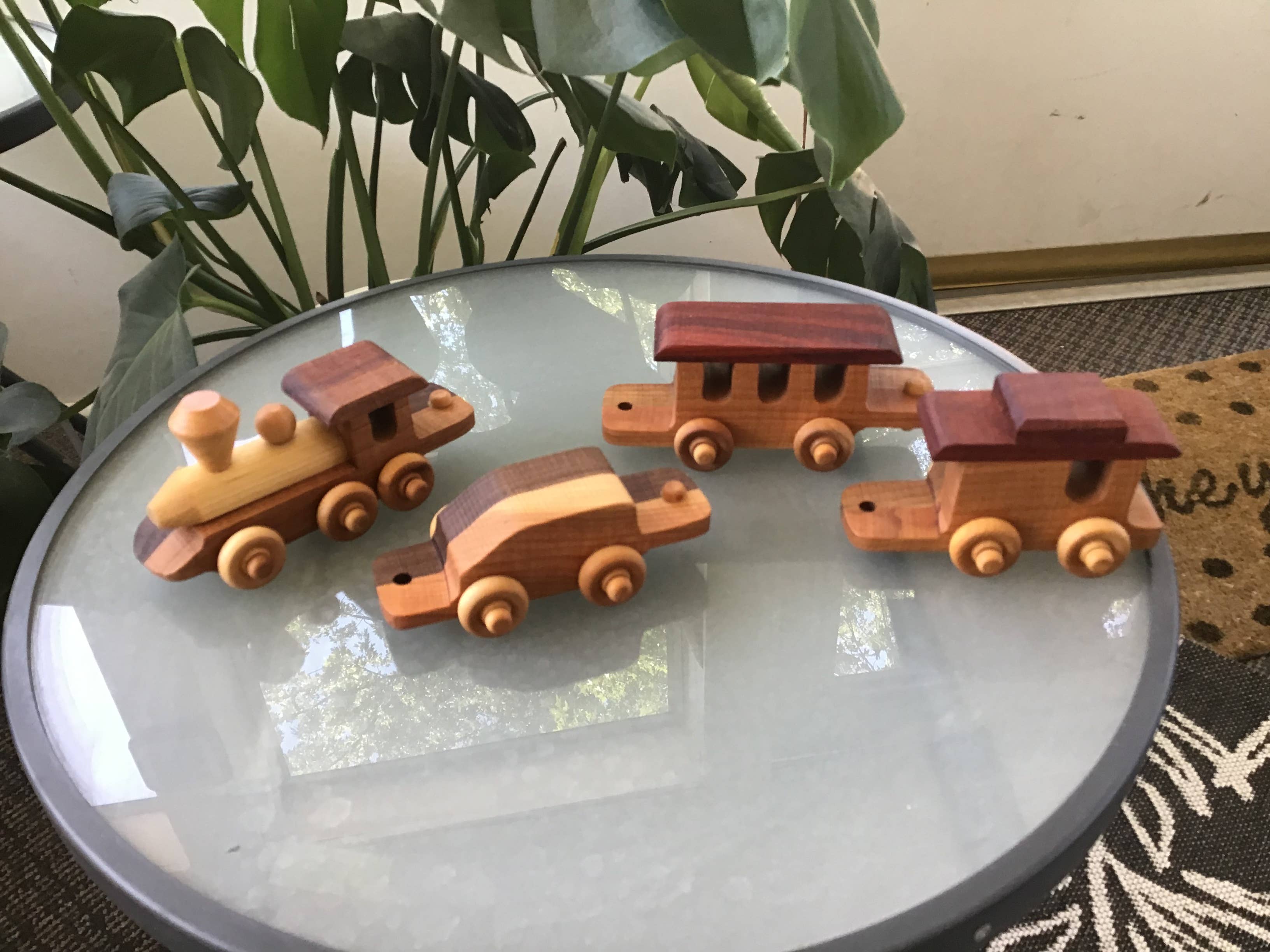 Baldwin Toy Co. – wholesale Wood toy – Child – Wooden Mini Train Set for Kids with Four Cars2