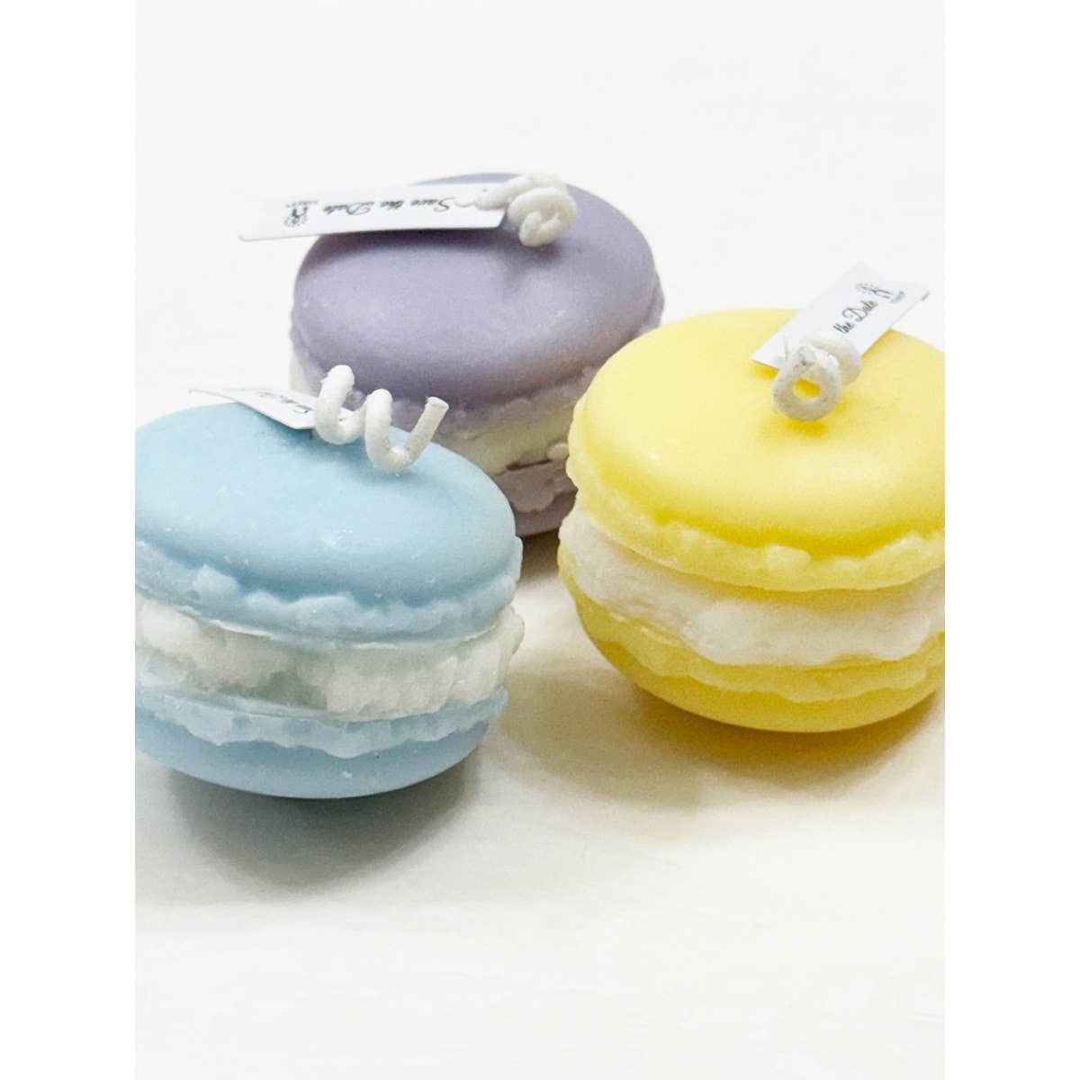 MIX COLOR Candle of Macaron with Scents for wholesale on Faire2